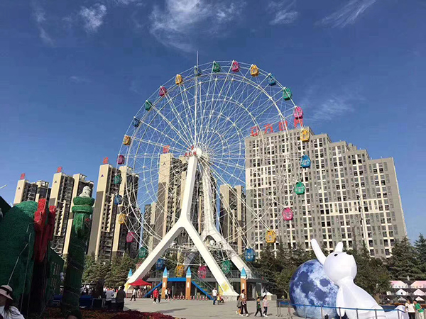 景區摩天輪