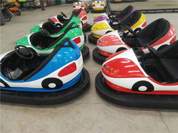 兒童碰碰車